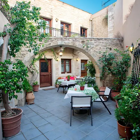 Casa Moazzo And Rethymno (Crete)
