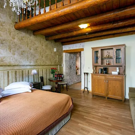 Casa Moazzo And Retimno