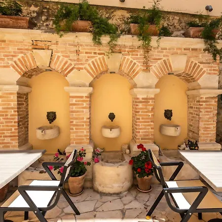 Casa Moazzo And Ξενοδοχείο Ρέθυμνο