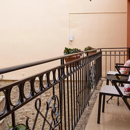 Casa Moazzo And