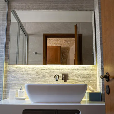 Casa Moazzo And Rethymno (Crete)