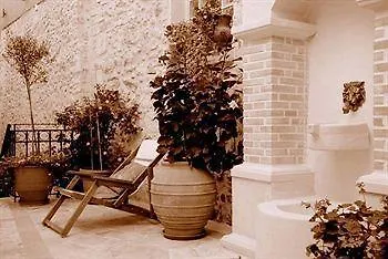 Casa Moazzo Suites&apartments Hotel