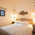 Casa Moazzo Suites&apartments