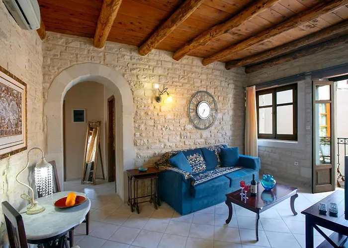 Casa Moazzo And Rethymno (Crete)