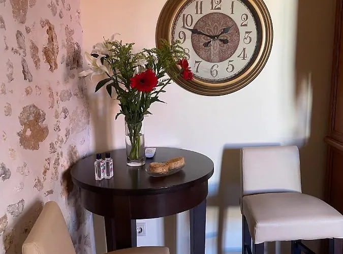 Casa Moazzo And Rethymno (Crete)